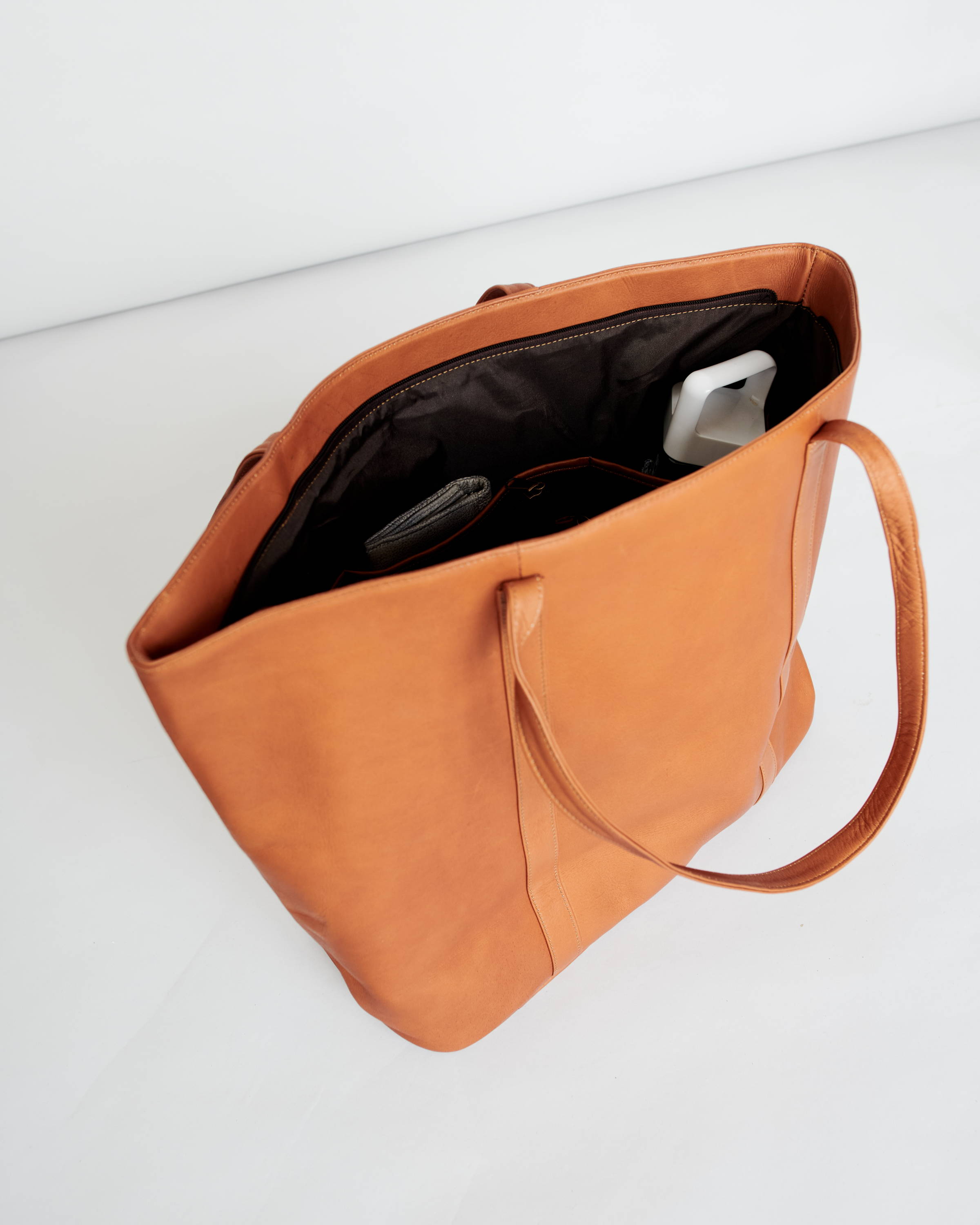 Get Fit in Style: The Best Gym Tote Bags for Fitness Enthusiasts