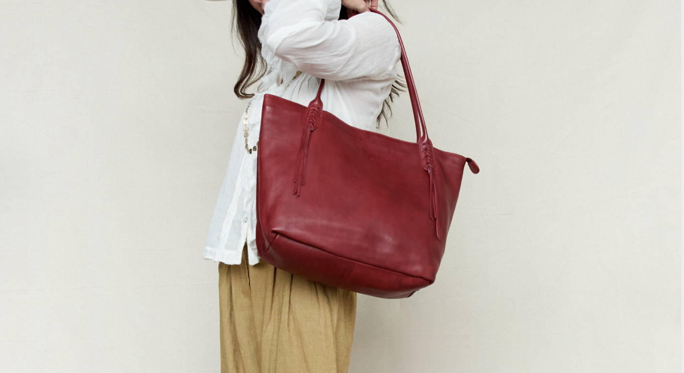 Red, White and Pink All Over: Valentine’s Day Hues Handbags You’ll Love