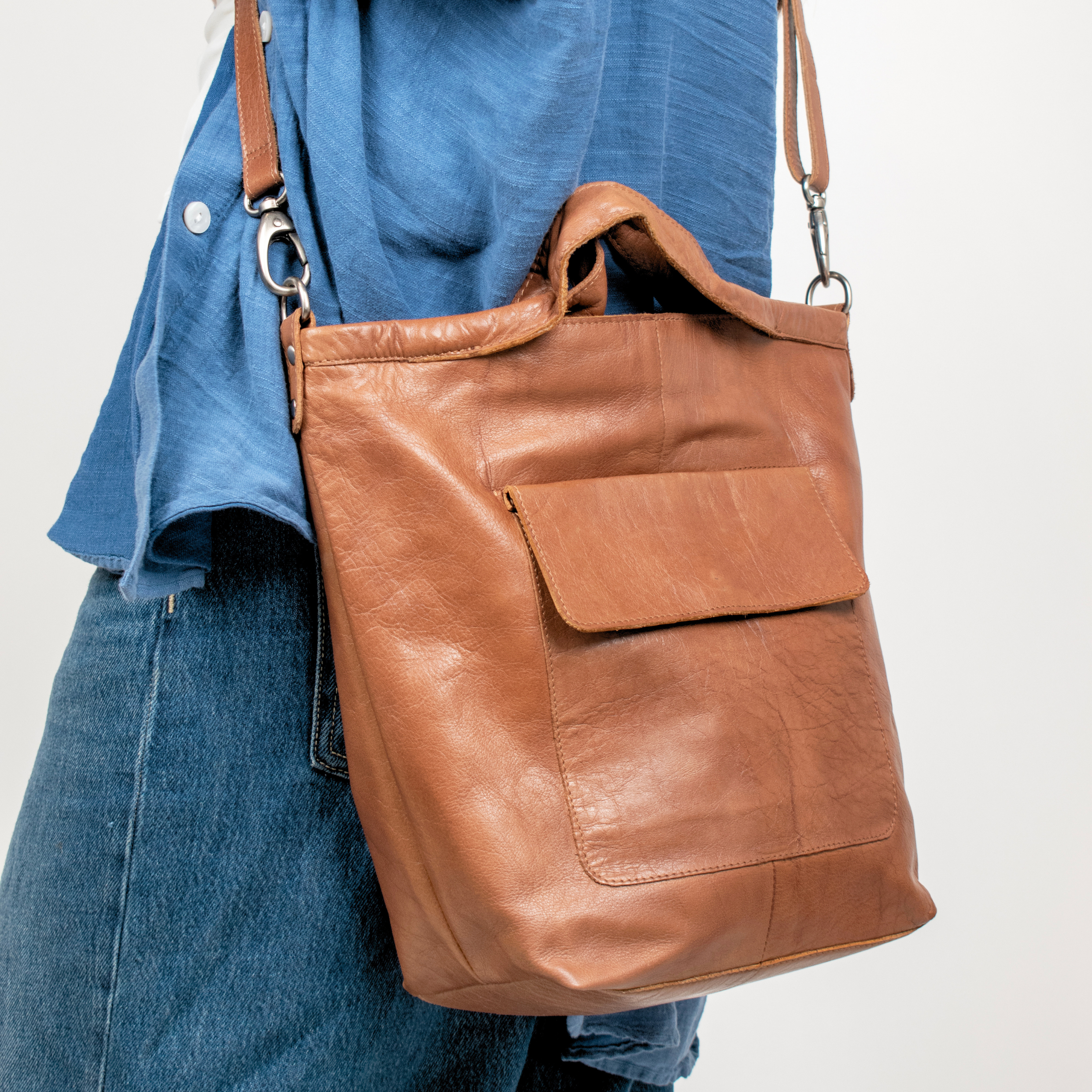 Devon Tote Bag in Tan