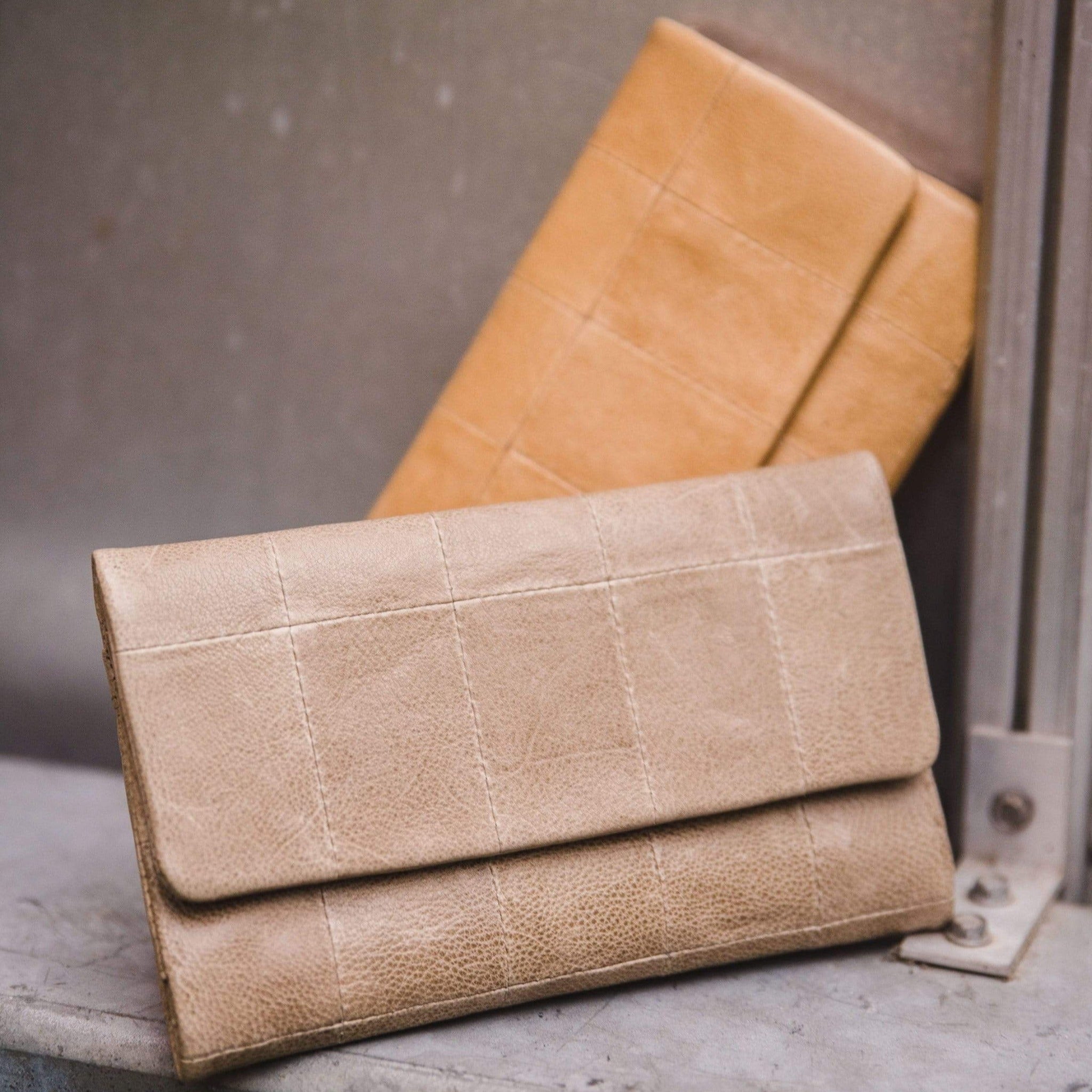 Cort Wallet - Latico Leathers