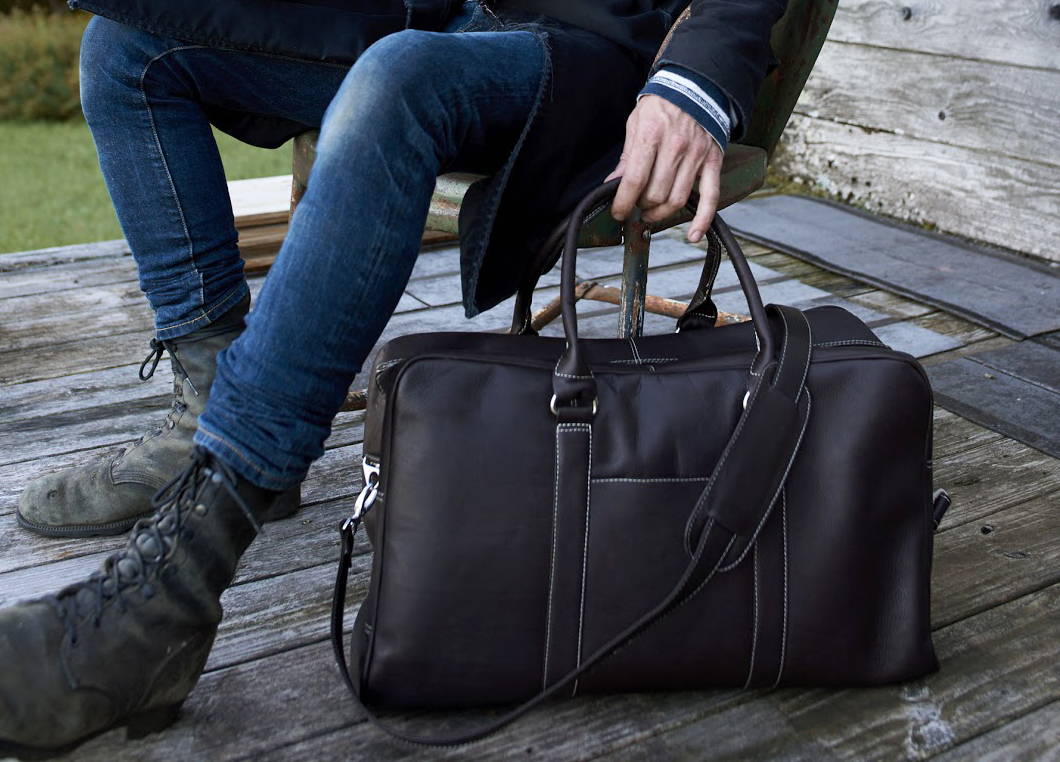 5 Leather Gifts for Men That Will Make Holiday Shopping a Breeze