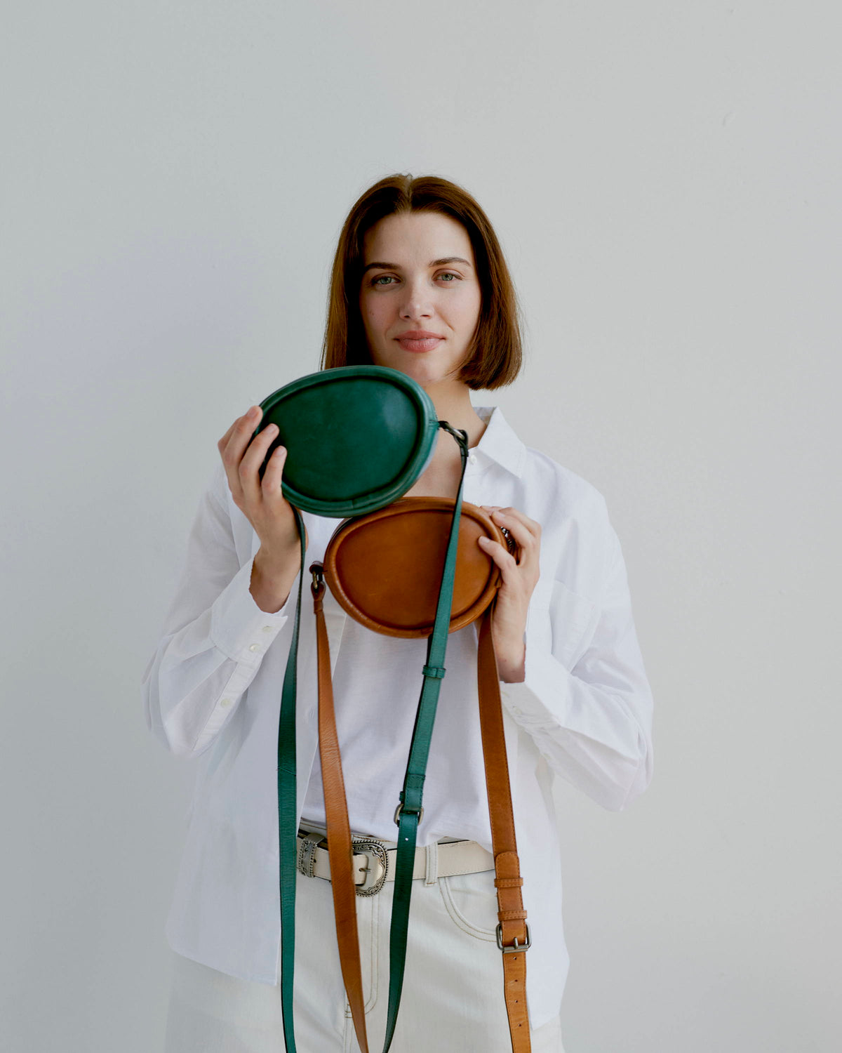 How to Style a Green Leather Bag: Outfit Ideas for Every Season