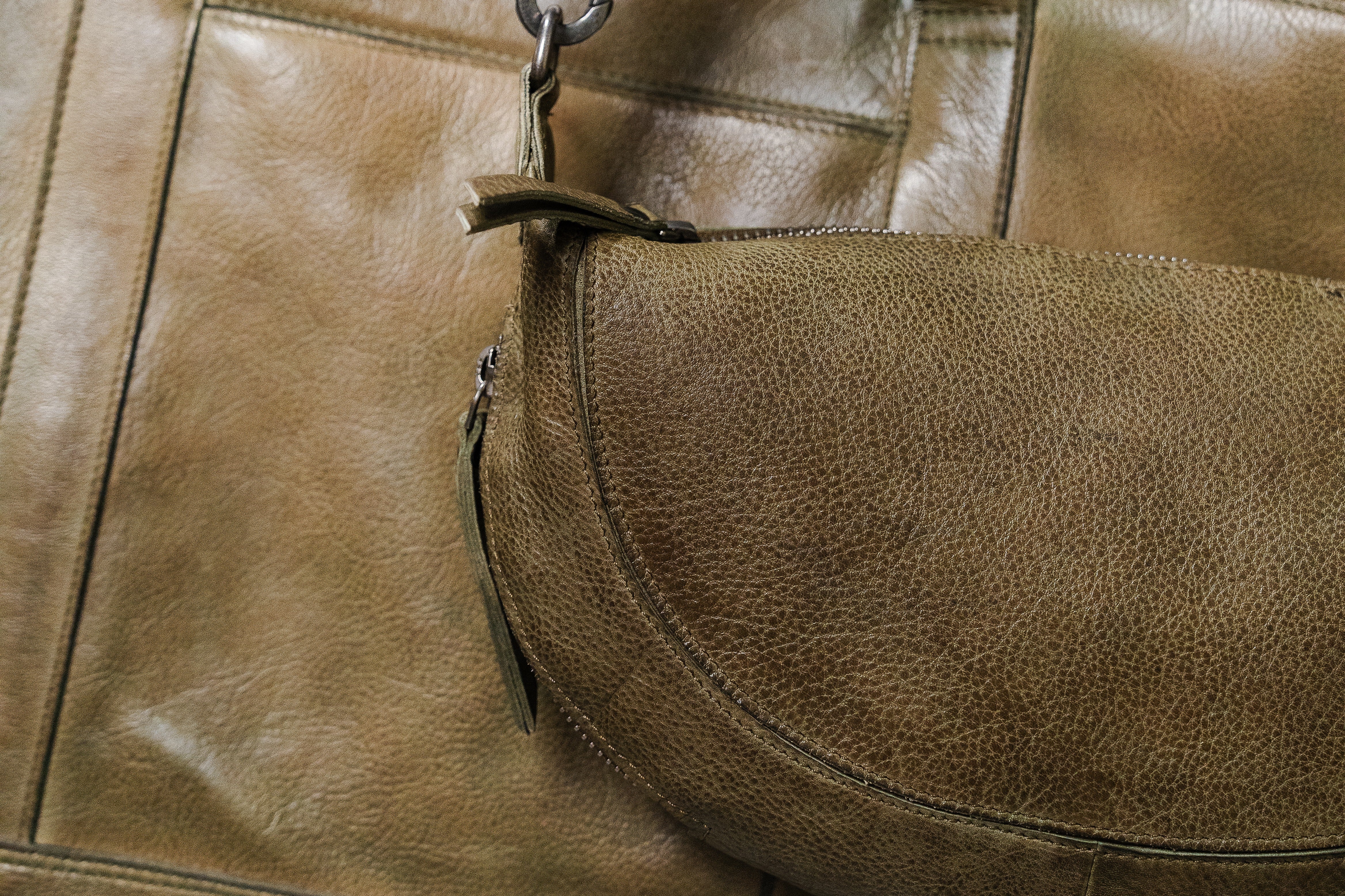 Moss full-grain leather crossbody bag – Latico Leathers