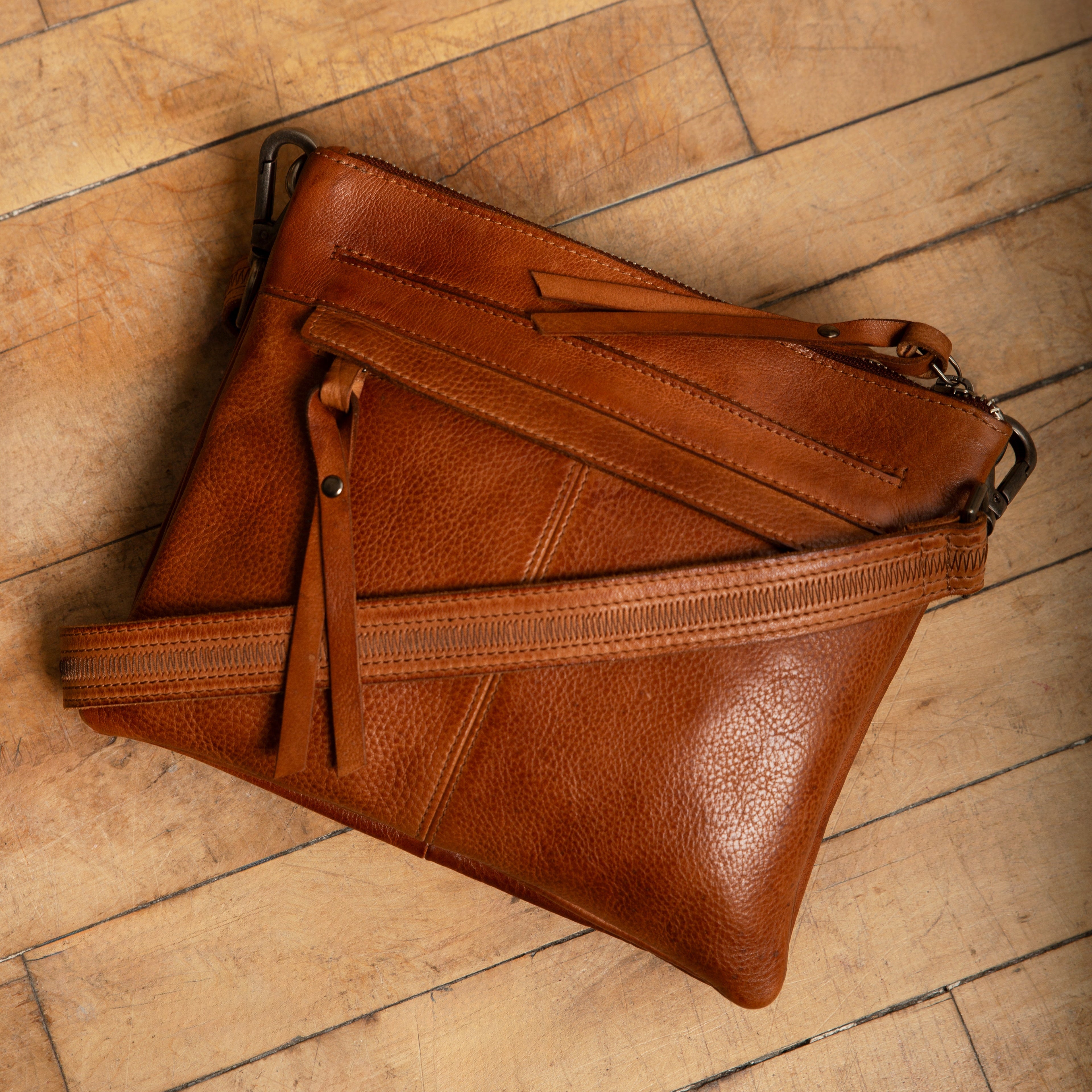 Jett Leather Crossbody