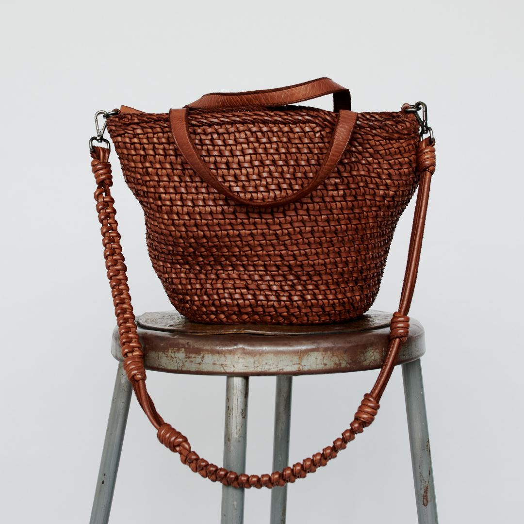 Neela Crossbody
