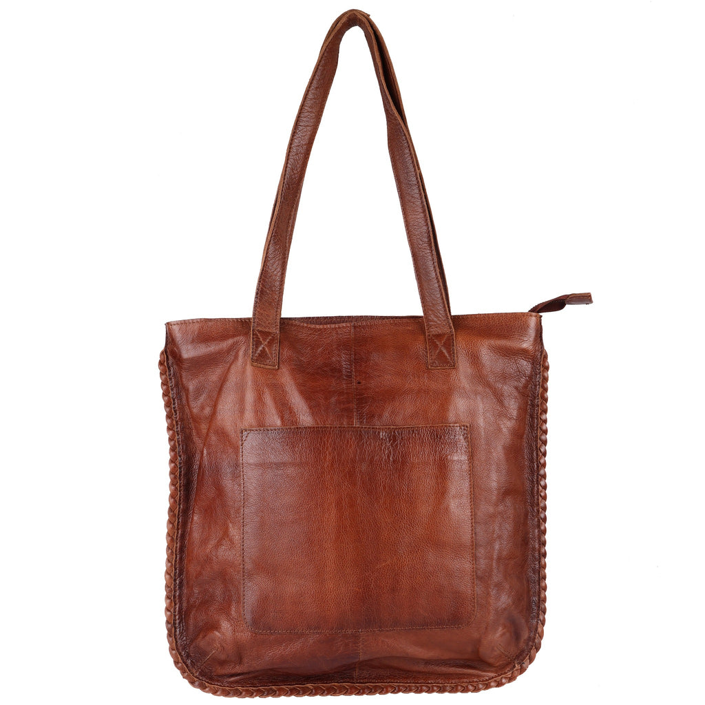 Black Leather Shoulder Bag Handbag (New Look), Women's Fashion, Bags &  Wallets, Shoulder Bags on Carousell